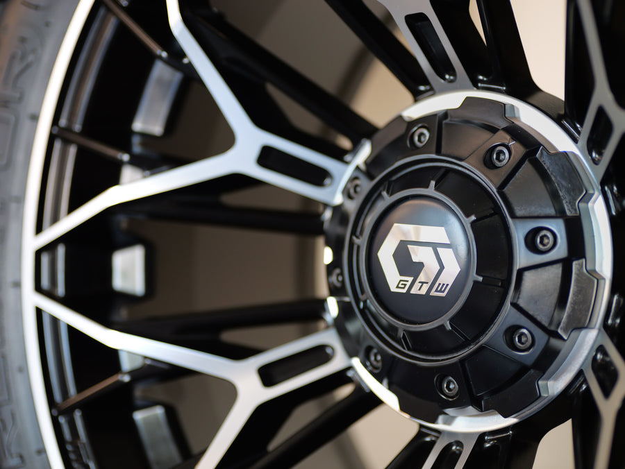 14” GTW Stellar Machined/Black with 23" Predator (SET OF 4)