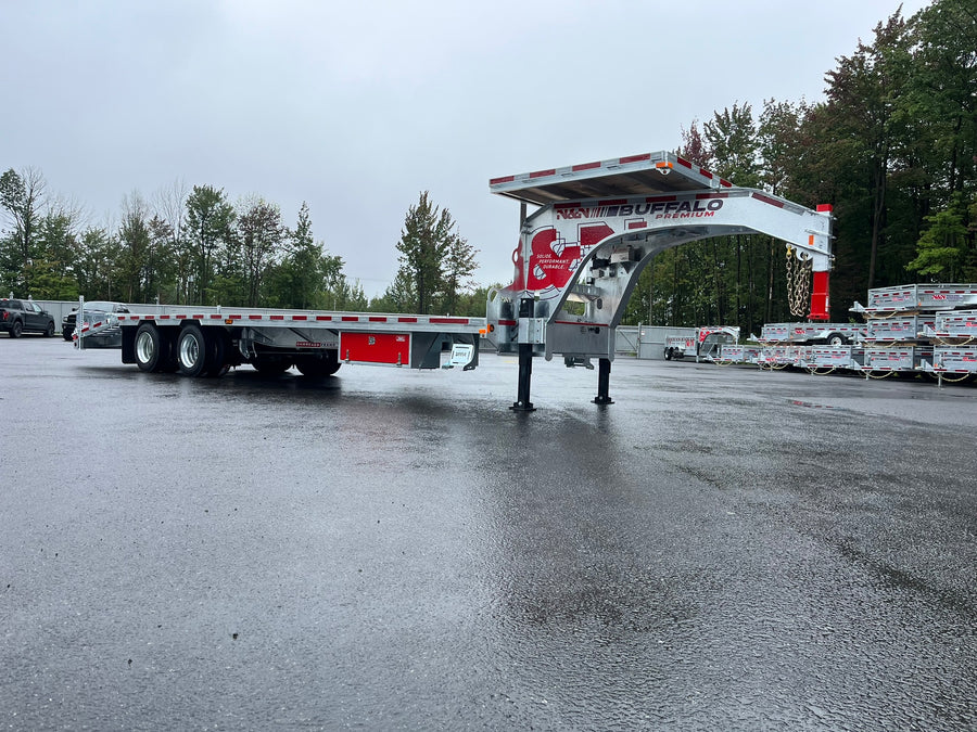 ARRIVING SOON - 2026 N & N Buffalo Premium 25'+5' Gooseneck Equipment Trailer