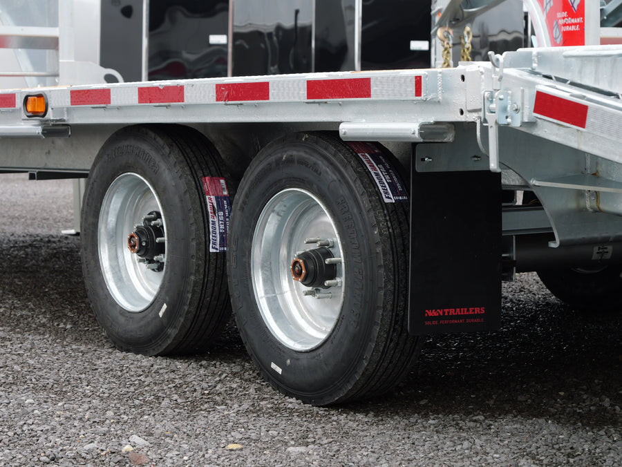 2026 N & N 25' Deck-Over Equipment Trailer